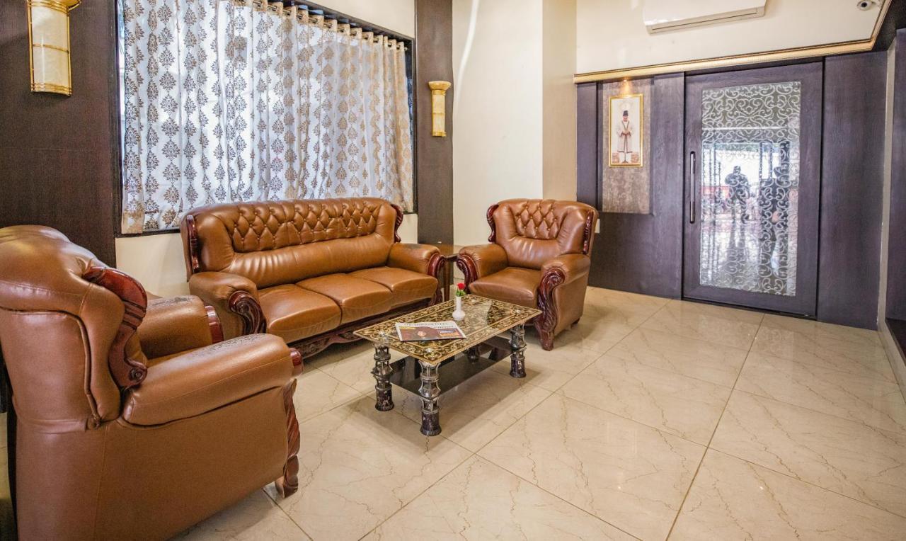 Hotel 24 Seven Nashik Exterior foto